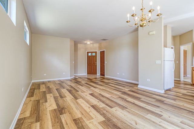 2559 Lincoln Park Court 2559, Crest Hill, IL 60403