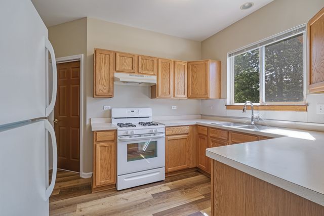 2559 Lincoln Park Court 2559, Crest Hill, IL 60403