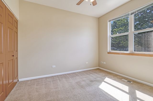 2559 Lincoln Park Court 2559, Crest Hill, IL 60403