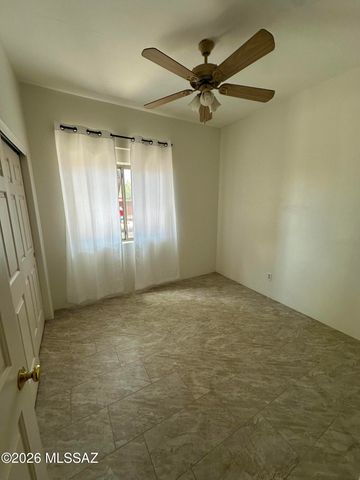5836 E Lee Street, Tucson, AZ 85712