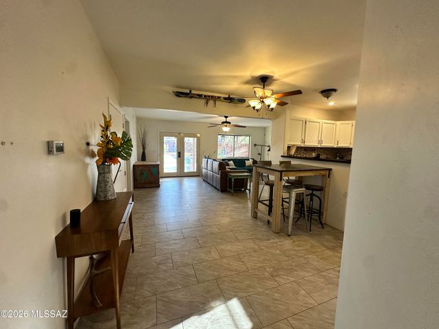5836 E Lee Street, Tucson, AZ 85712