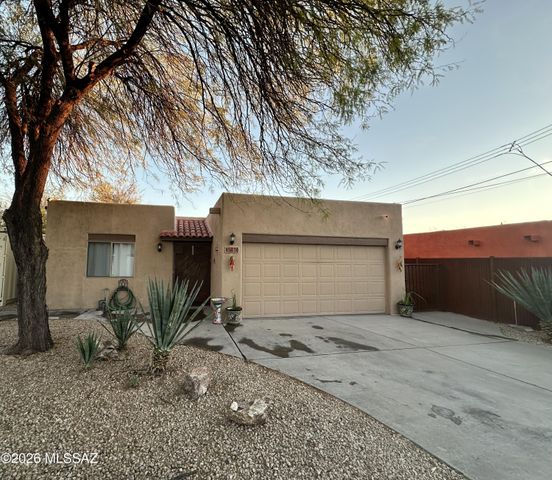 5836 E Lee Street, Tucson, AZ 85712