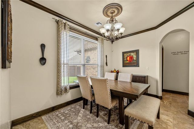 10813 NW 35th Street, Yukon, OK 73099