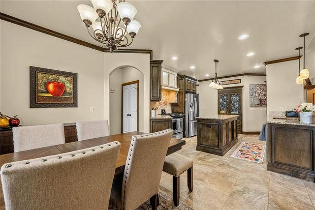 10813 NW 35th Street, Yukon, OK 73099