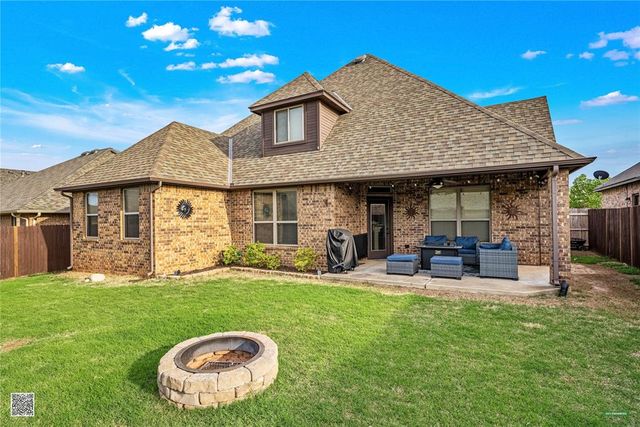 10813 NW 35th Street, Yukon, OK 73099