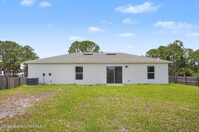 448 Scarlet Road SW 32, Palm Bay, FL 32908