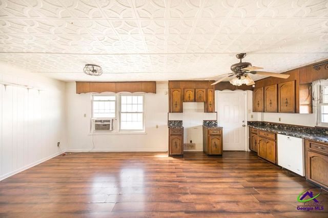 100 Glenwood Avenue 701 S. Houston Lake Road, Warner Robins, GA 31088