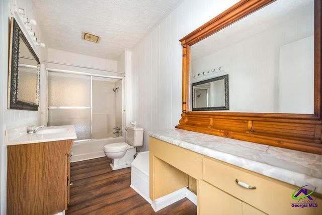 100 Glenwood Avenue 701 S. Houston Lake Road, Warner Robins, GA 31088