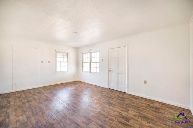 100 Glenwood Avenue 701 S. Houston Lake Road, Warner Robins, GA 31088