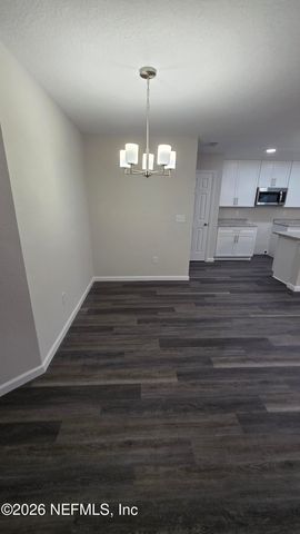 7052 DUNN Avenue, Jacksonville, FL 32219