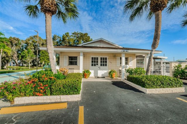 830 CAMBRIDGE COURT, Dunedin, FL 34698