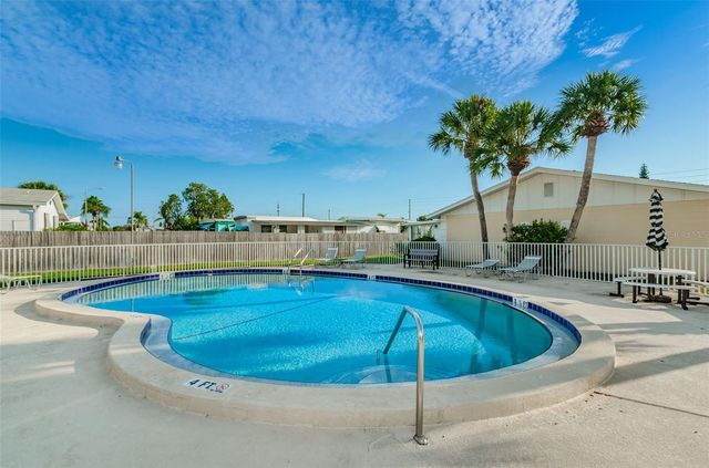830 CAMBRIDGE COURT, Dunedin, FL 34698