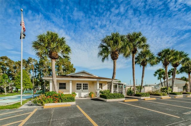 830 CAMBRIDGE COURT, Dunedin, FL 34698