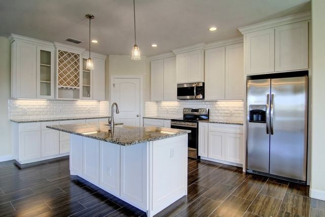 6701 Stuyvesant Ct, Corpus Christi, TX 78414