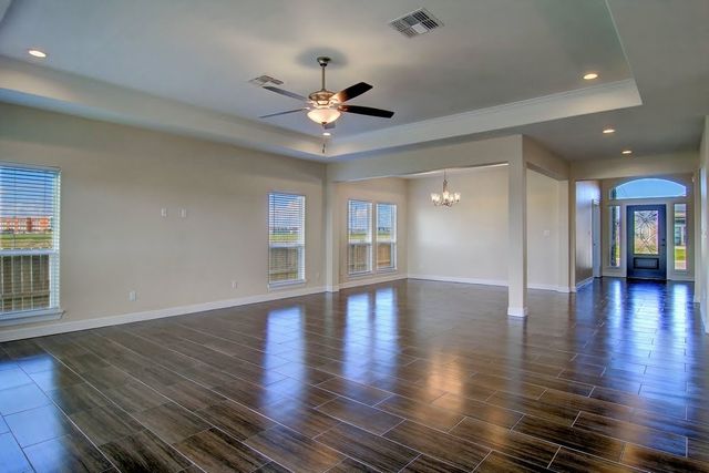 6701 Stuyvesant Ct, Corpus Christi, TX 78414