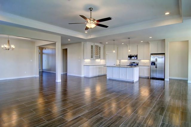 6701 Stuyvesant Ct, Corpus Christi, TX 78414