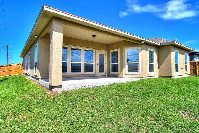 6701 Stuyvesant Ct, Corpus Christi, TX 78414