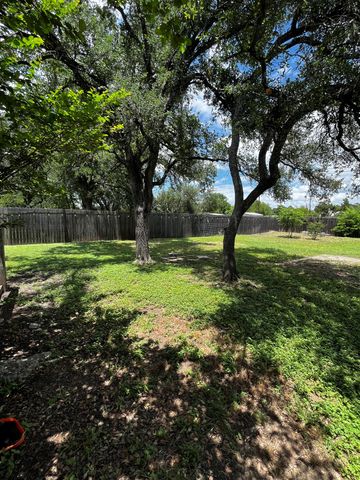 1903 Lime Rock DR, Round Rock, TX 78681
