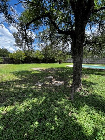 1903 Lime Rock DR, Round Rock, TX 78681