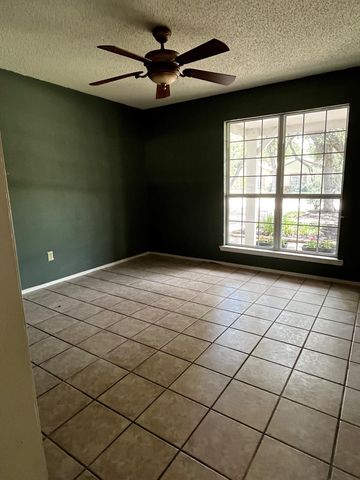 1903 Lime Rock DR, Round Rock, TX 78681