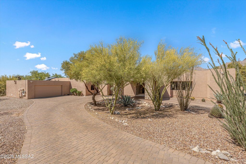 1361 E Paseo Pavon, Tucson, AZ 85718