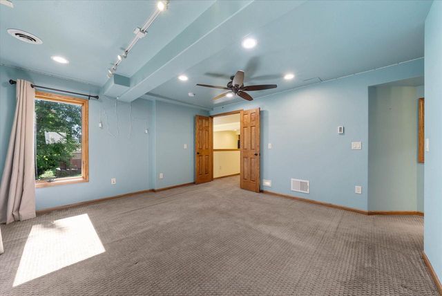 2700 Wyngate WAY, Waukesha, WI 53189