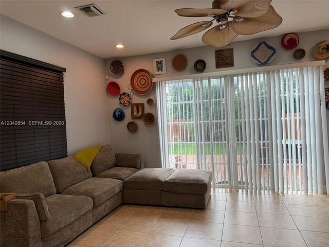 1321 NE 5th Ter, Fort Lauderdale, FL 33304