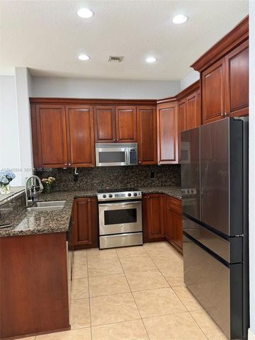 1321 NE 5th Ter, Fort Lauderdale, FL 33304