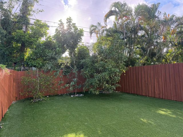 1321 NE 5th Ter, Fort Lauderdale, FL 33304