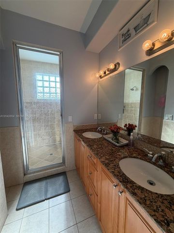 1321 NE 5th Ter, Fort Lauderdale, FL 33304