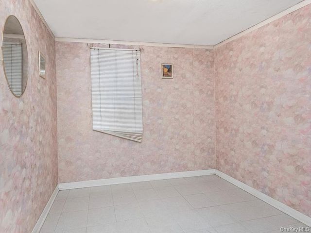 901 Harding Park, Bronx, NY 10473