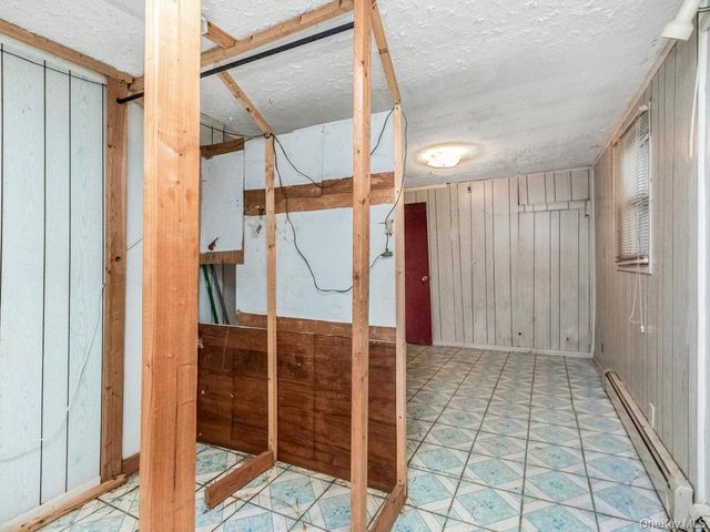 901 Harding Park, Bronx, NY 10473