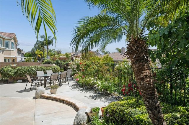 25716 Hood Way, Stevenson Ranch, CA 91381