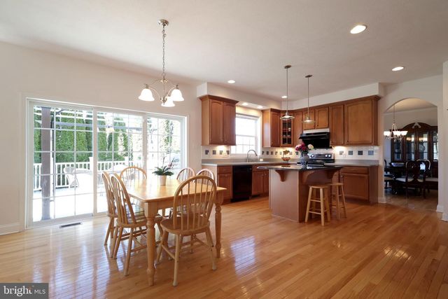 1272 BARNSTABLE LN, State College, PA 16803