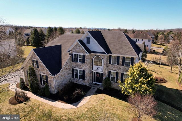 1272 BARNSTABLE LN, State College, PA 16803