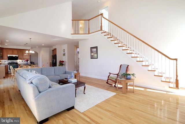 1272 BARNSTABLE LN, State College, PA 16803