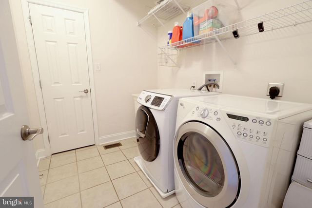 1272 BARNSTABLE LN, State College, PA 16803