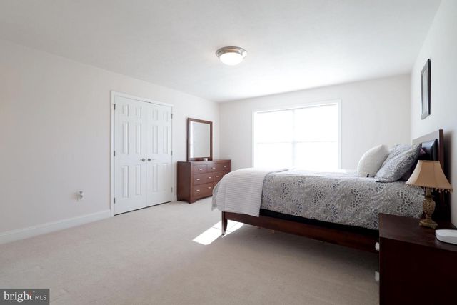 1272 BARNSTABLE LN, State College, PA 16803