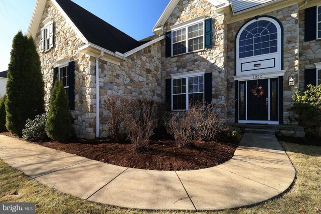 1272 BARNSTABLE LN, State College, PA 16803