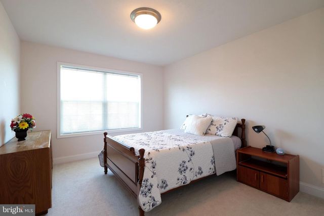 1272 BARNSTABLE LN, State College, PA 16803