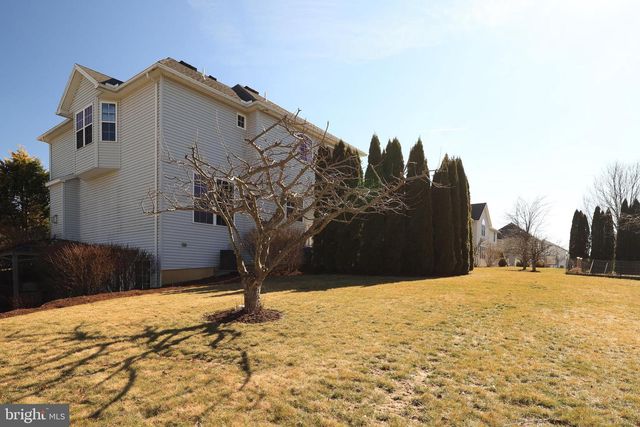 1272 BARNSTABLE LN, State College, PA 16803