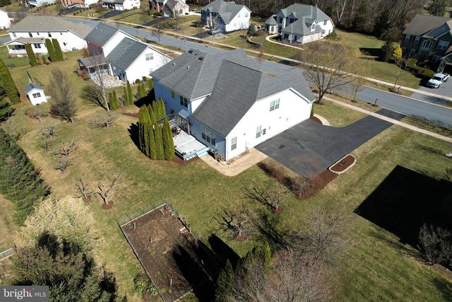 1272 BARNSTABLE LN, State College, PA 16803