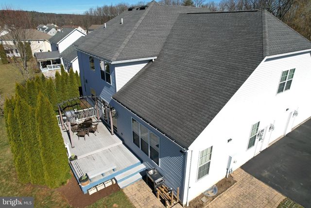 1272 BARNSTABLE LN, State College, PA 16803