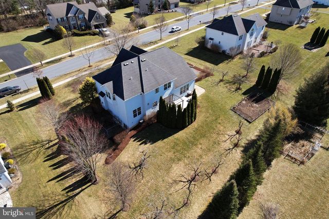 1272 BARNSTABLE LN, State College, PA 16803