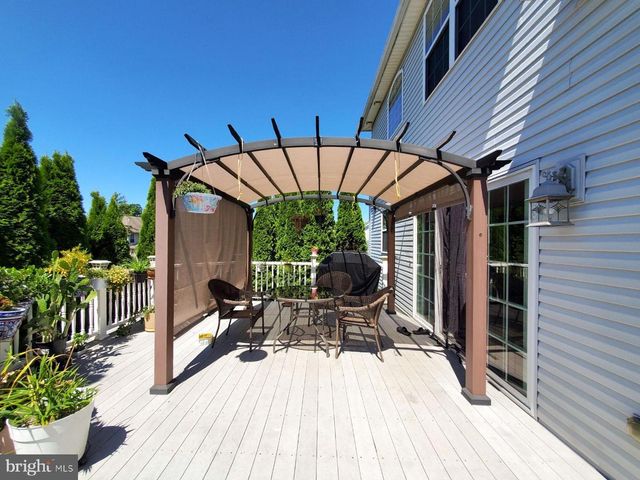 1272 BARNSTABLE LN, State College, PA 16803