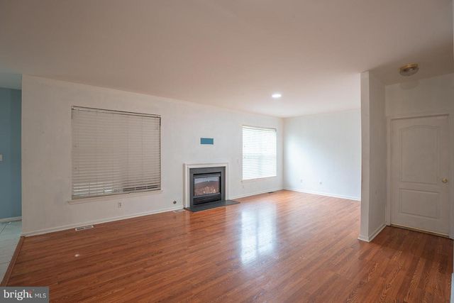 71 SENECA LN, Bordentown, NJ 08505
