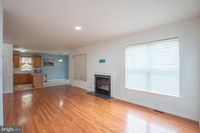 71 SENECA LN, Bordentown, NJ 08505