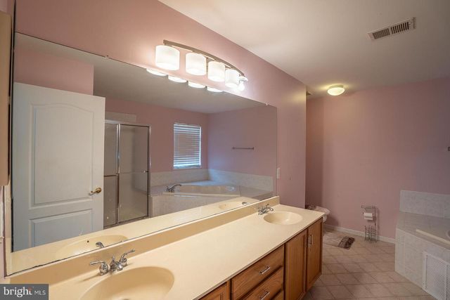 71 SENECA LN, Bordentown, NJ 08505