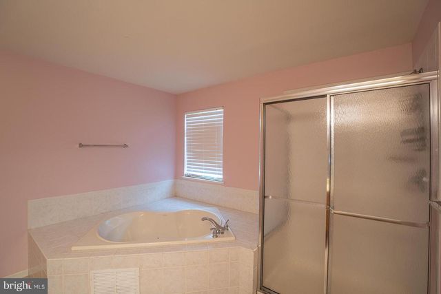 71 SENECA LN, Bordentown, NJ 08505