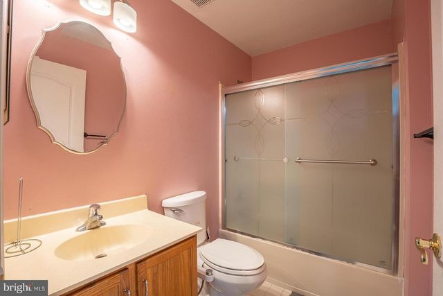 71 SENECA LN, Bordentown, NJ 08505